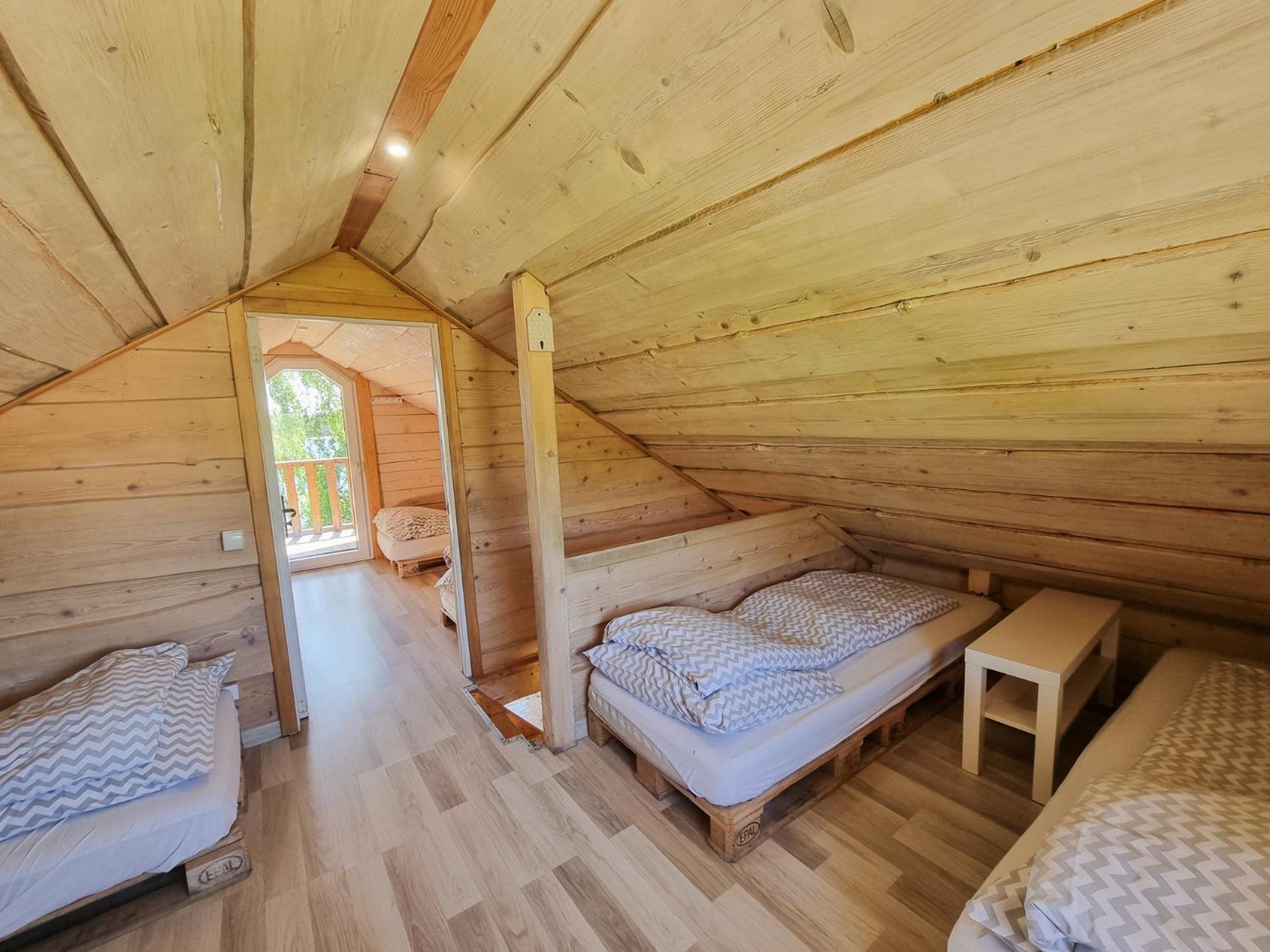 Osada Kryspinow Otel Cholerzyn Oda fotoğraf